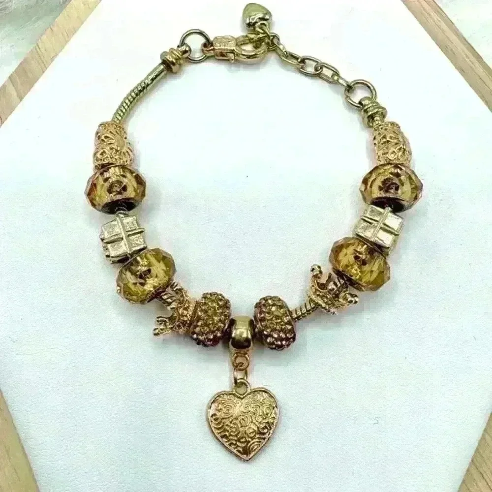 Goldie Heart Charm Bracelet